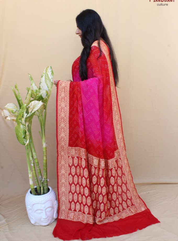 Pink-Red Border Pallu Neemjari Bandhej Saree